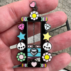 Inner Decay Moving Kawaii Guillotine Pin